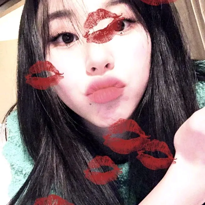 💋