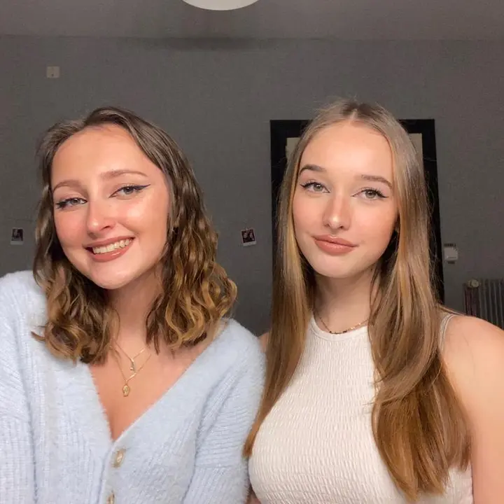 Julia et Marine 🌚🌝
