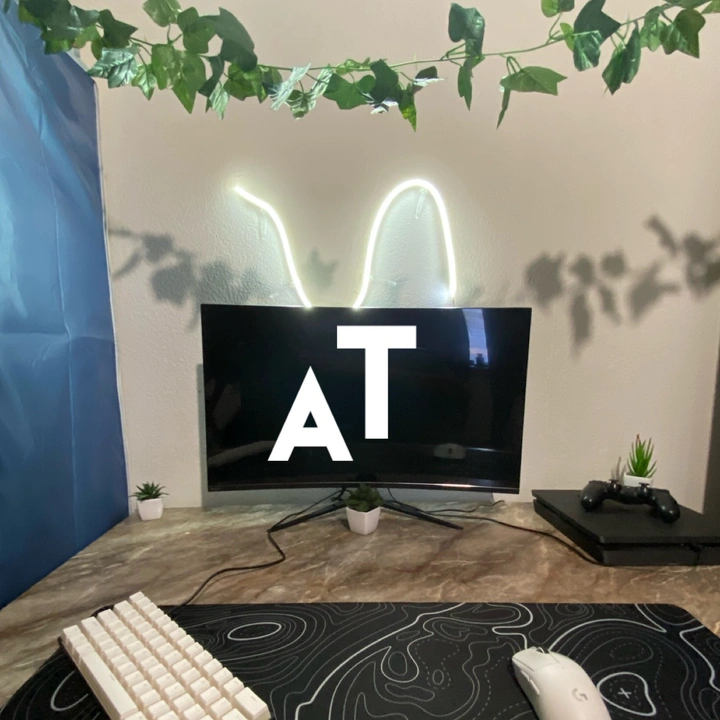 𝓐𝔂𝔃𝔃 𝓣𝓮𝓬𝓱™