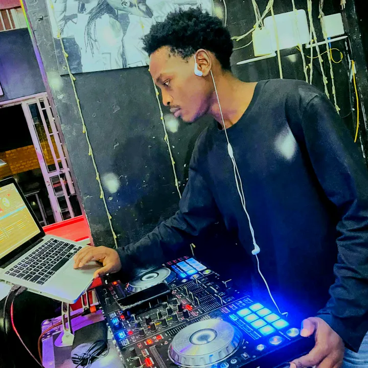 DEEJAY LUCKY FX