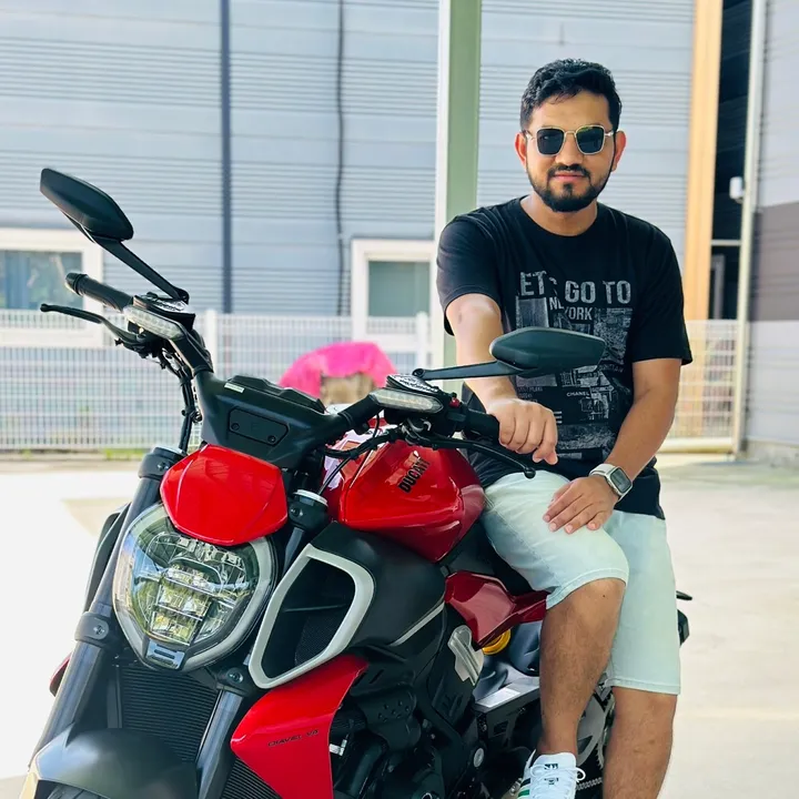 🇵🇰ᗩᕼጠᗩᗪ🇰🇷