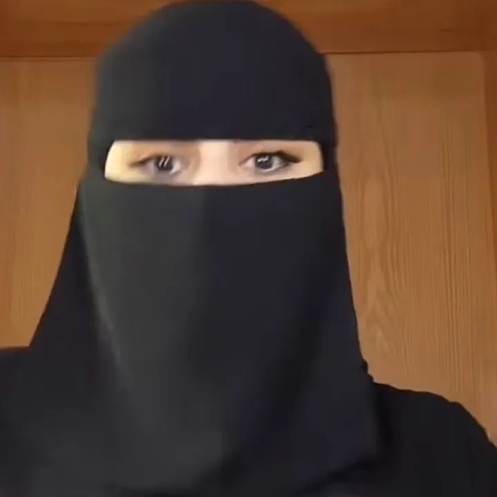 بنت ضد الظن في أي مكان😎