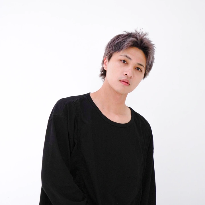 じろ〜。🤸🏼