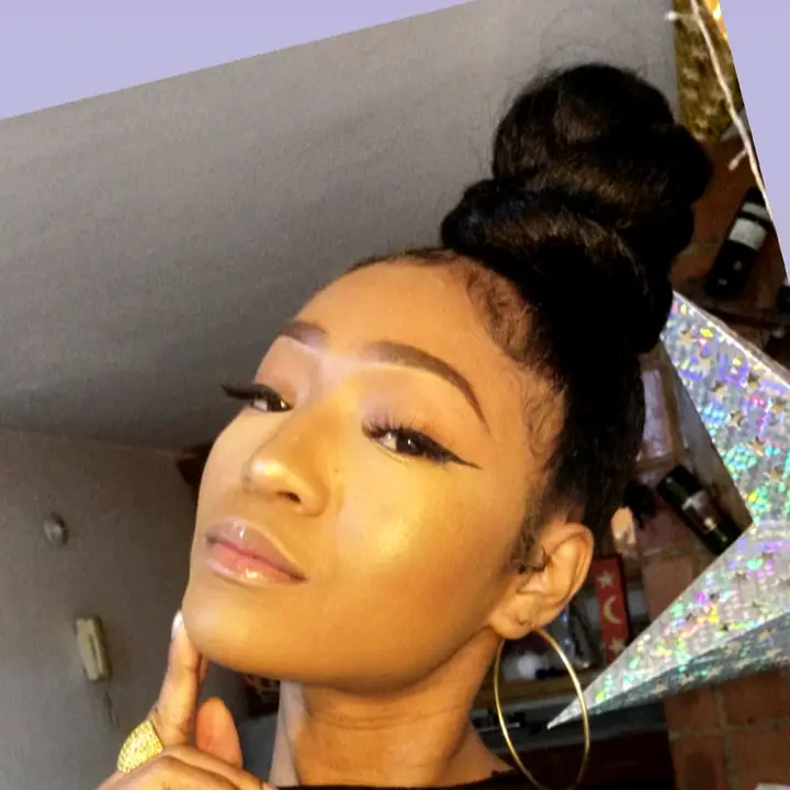 Barbie Linda Pose