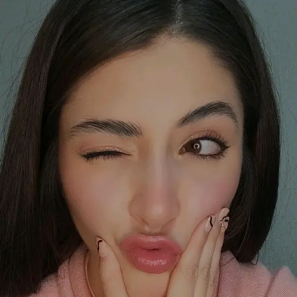 𝑭𝒂𝒃𝒊𝒐𝒍𝒂 𝑯𝒅𝒛