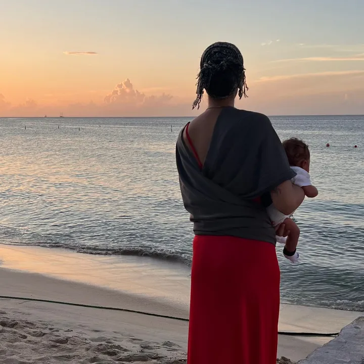 Joelle | motherhood & wellness