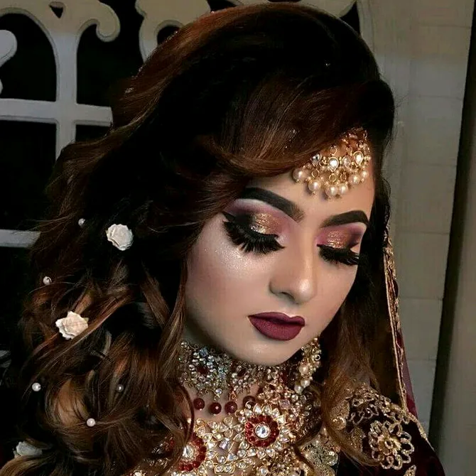 Thinks Of Beautician