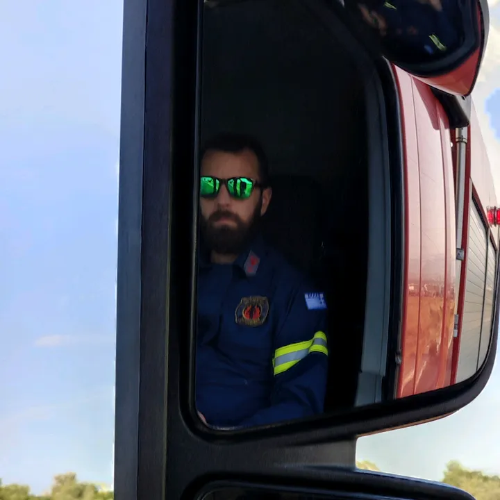 Nikos Sintos
