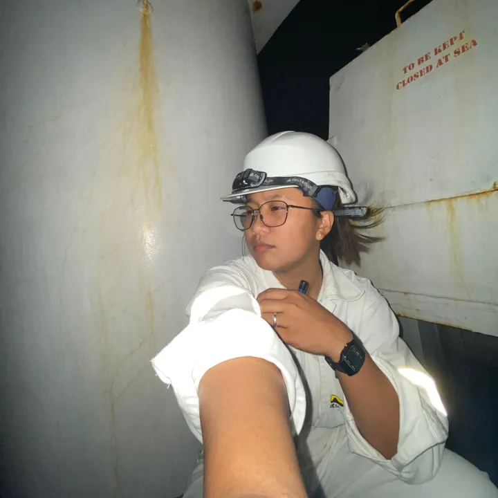 tiny_captain1