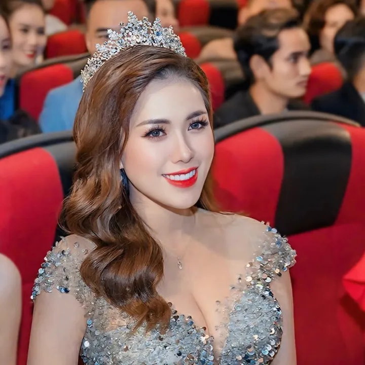 Mai Thỏ Số Đỏ