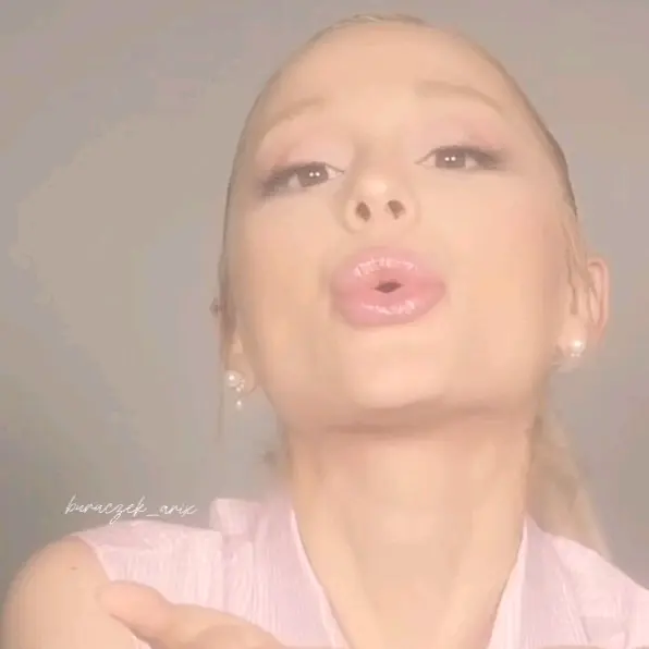 ☆ 𝓐𝓻𝓲𝓪𝓷𝓪𝓽𝓸𝓻