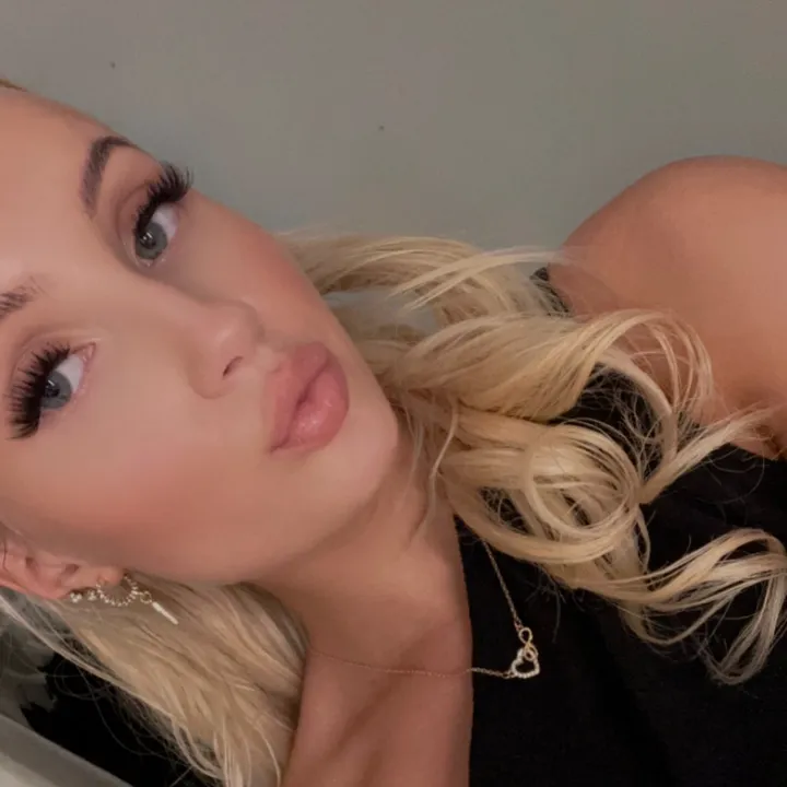 julia salkia <3
