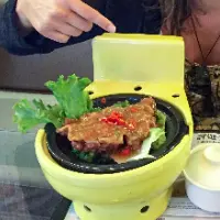 Eatting.In.Toilet