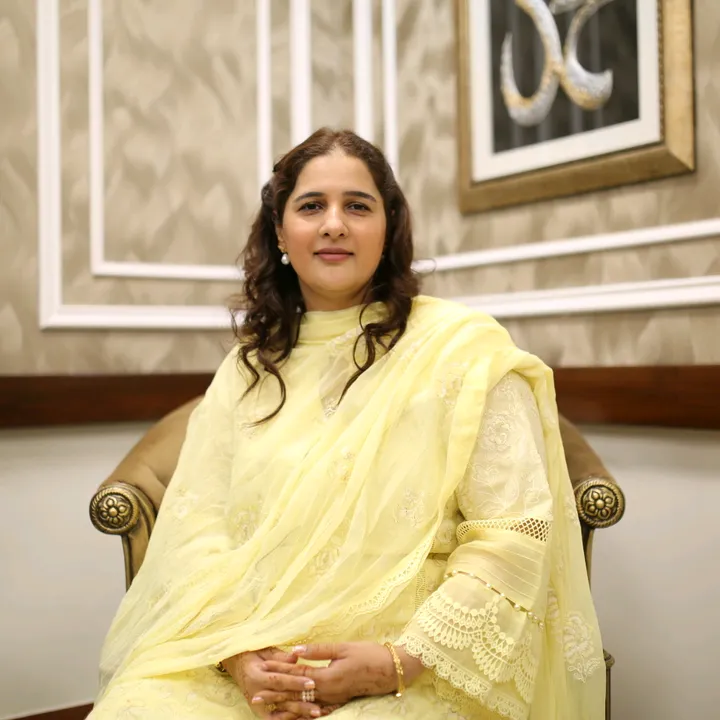 Dr. Zara Shah