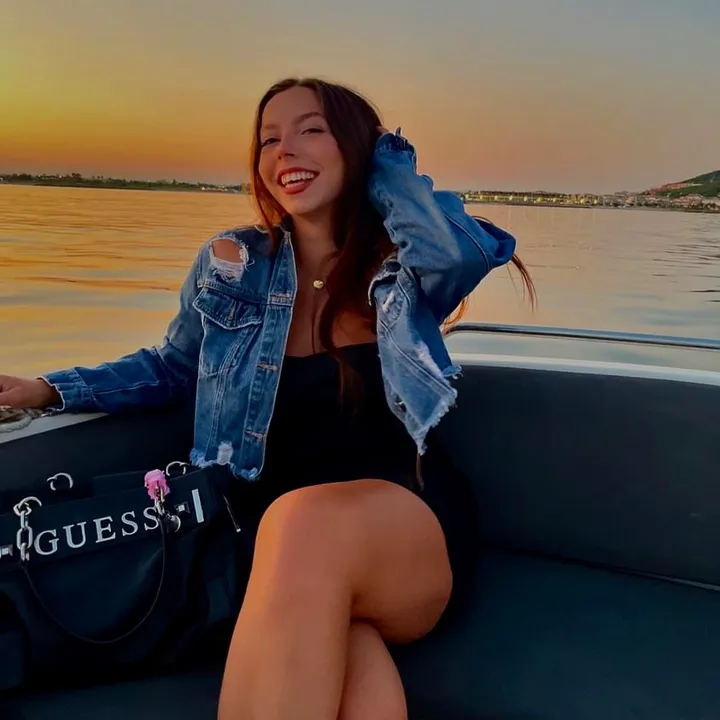 ❀ ℒ𝒶𝓃𝒶❀