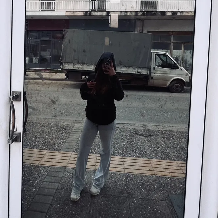 Angela🇦🇱