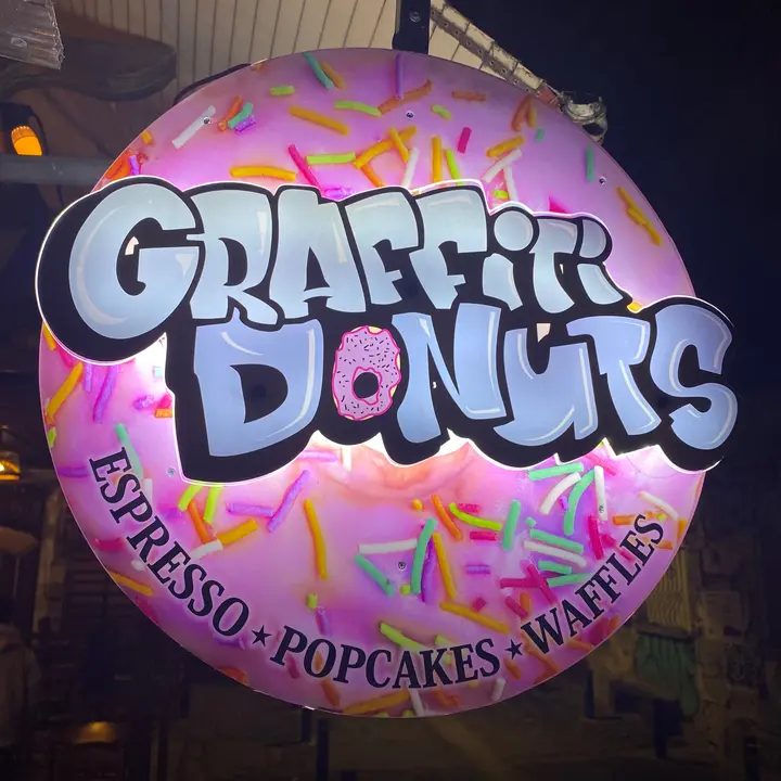 Graffiti_Donuts_Rotonda