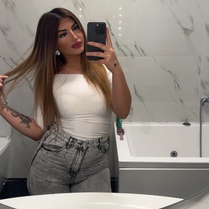 CR