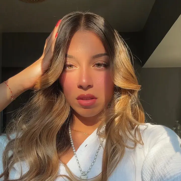 ⭐️ A M B R E ⭐️