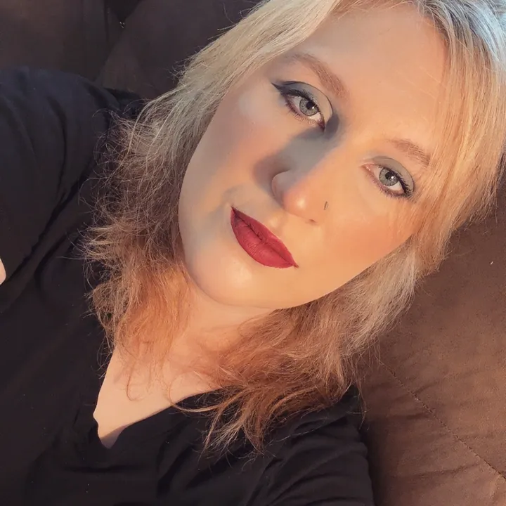 MAMA MANDIE-Stressed mom life