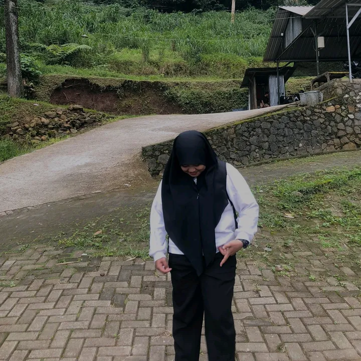 TUHFAH NUR AZIZAH🌹