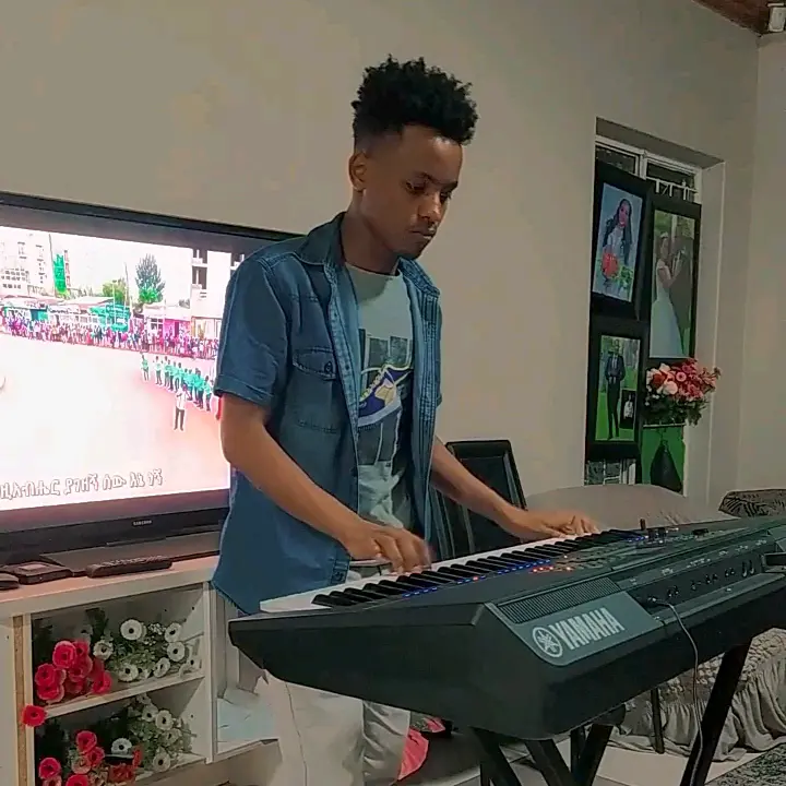 Abenezer music