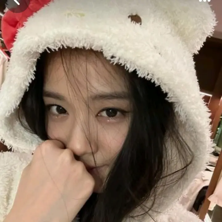 kpopiara<3😻