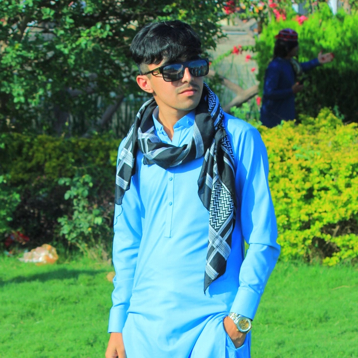 👑(☆k^RーR^k☆)👑