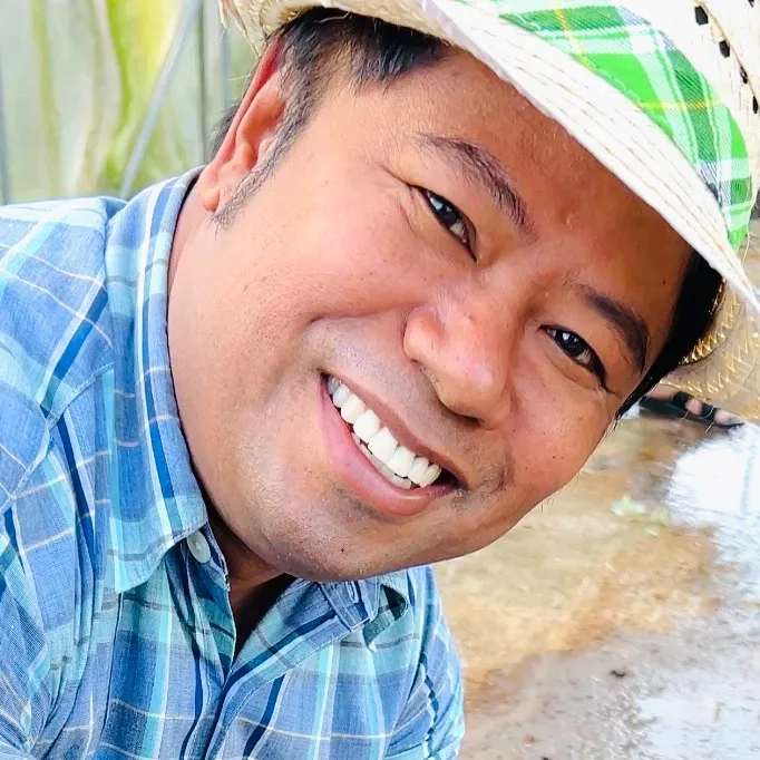 Took…..ชำนาญ ขวัญสกุล
