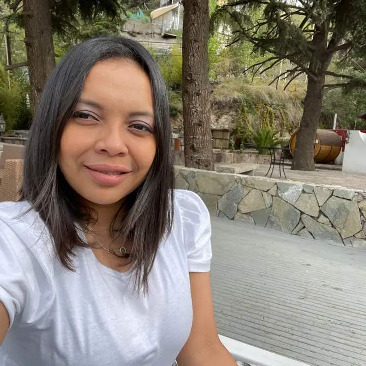 Carmen Julia Flores