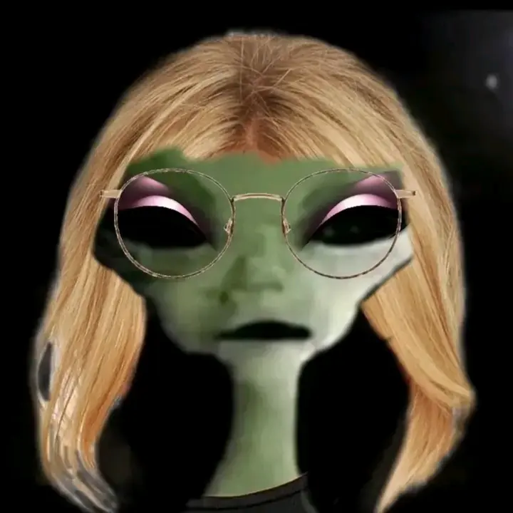 👽