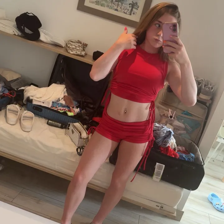 𝐀𝐌𝐄𝐋𝐈𝐀 𝐃𝐄𝐄𝐆𝐀𝐍