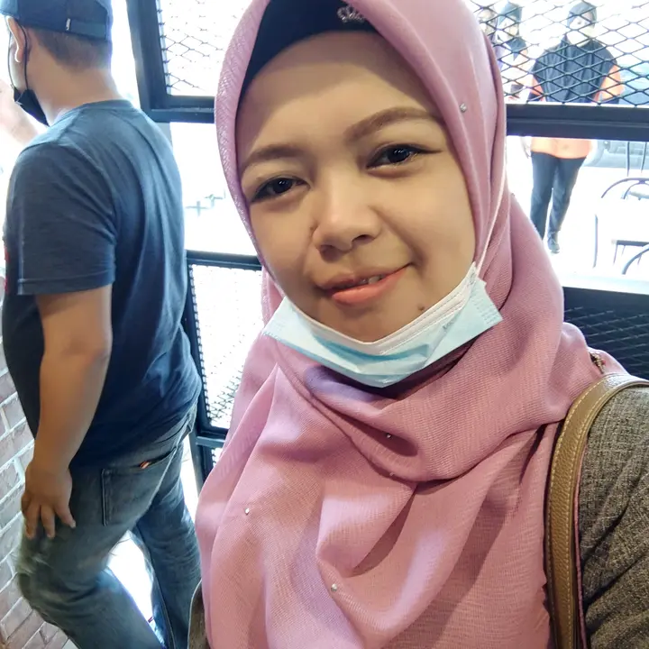 Khayla Dhia