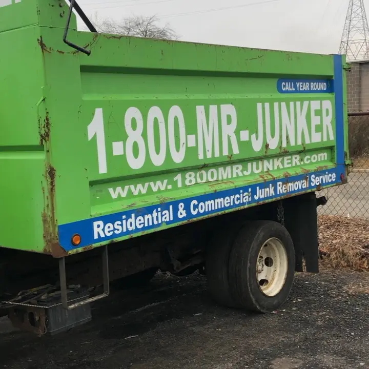 1-800- MrJunker