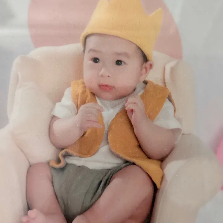 Making AI to change face