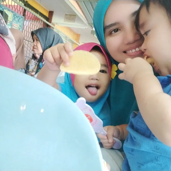 QURRATU'AINI M.JUNET