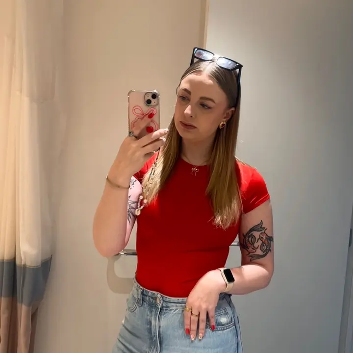 Emma 🏎️ 🪩