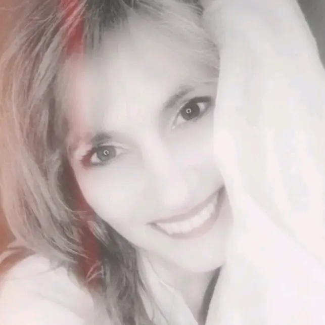 Delphine FLO