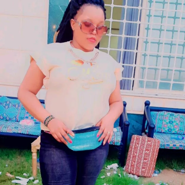 user8448805851693 woman Of Pea