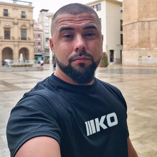 𝐀𝐋𝐄𝐗 - Student Coach