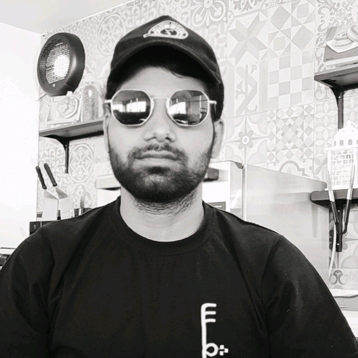 barista k.k.s☕🇳🇵❤️🇸🇦🙂