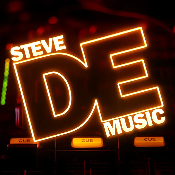 Steve De