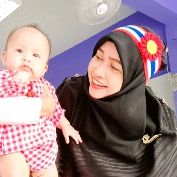 นีนาMamy