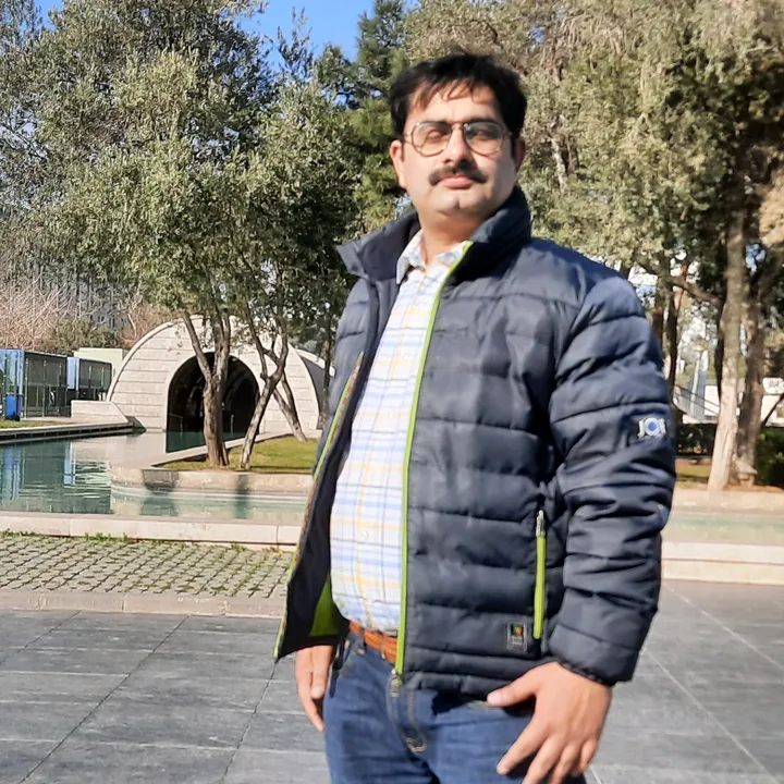 Naveed Akram