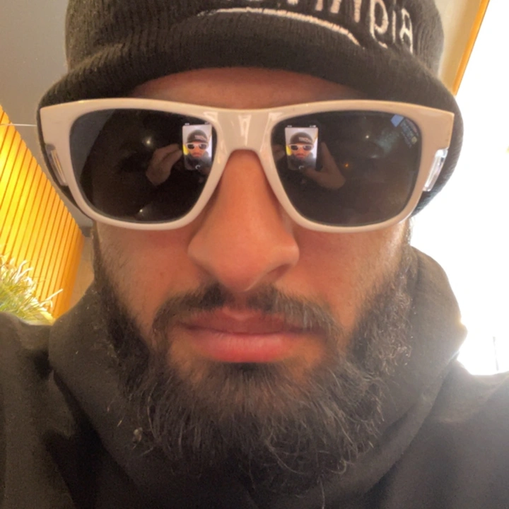 Moez