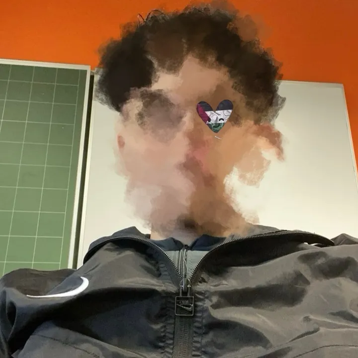 SVMAH