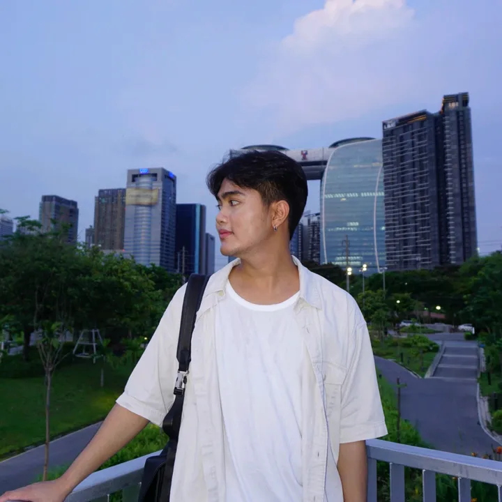 chuti (ชุติ)