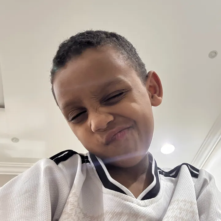 عمر تيك توكر ✌️