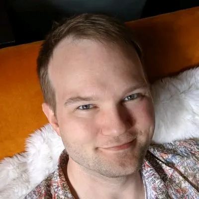 SFBTom