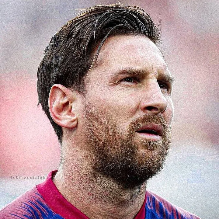 Leo Football